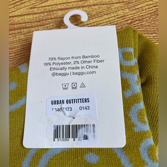 Urban Outfitters, Baggu Smiley Socks, 6-11 - Picture 3 of 6